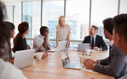 Consultants discussing Office of the CIO